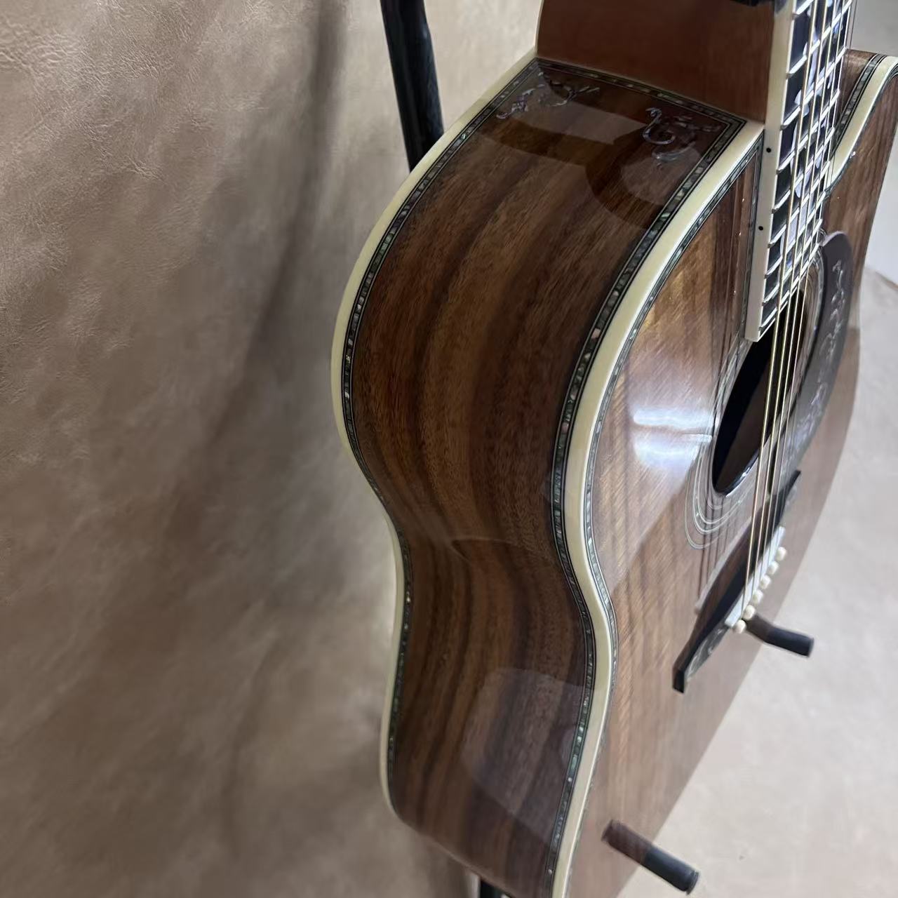 US Local Dispatch Natural Koa  - огляд і ціна Musical Instrument Strings